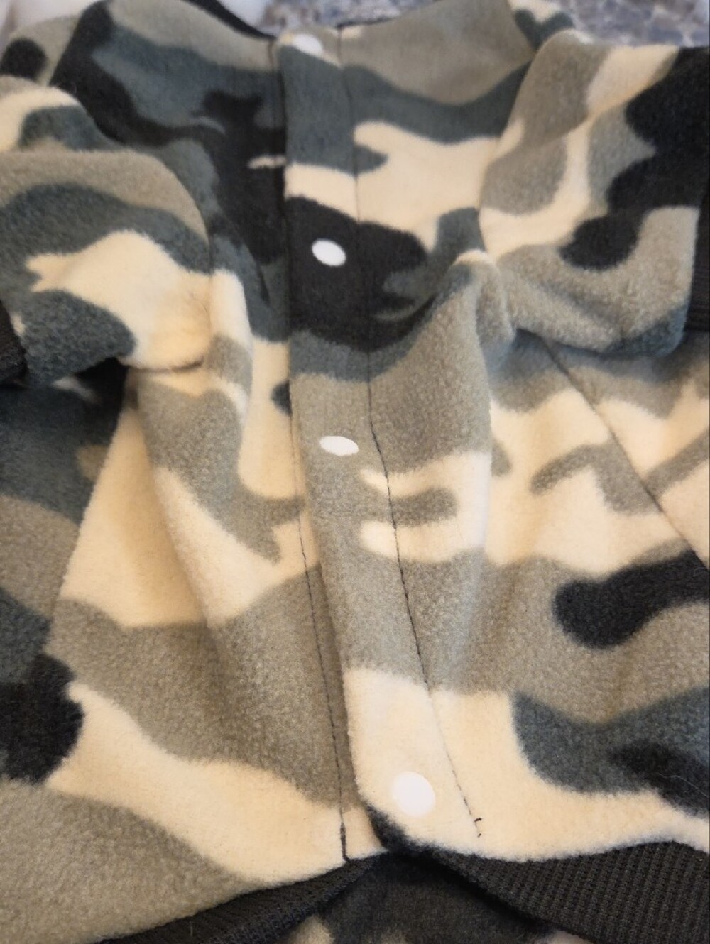 Dogs Camo Fleece Jacket - Green & Black - Picture 2 of 5